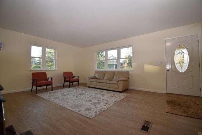 Photo - Newly Remodeled Lake of the Pines Home