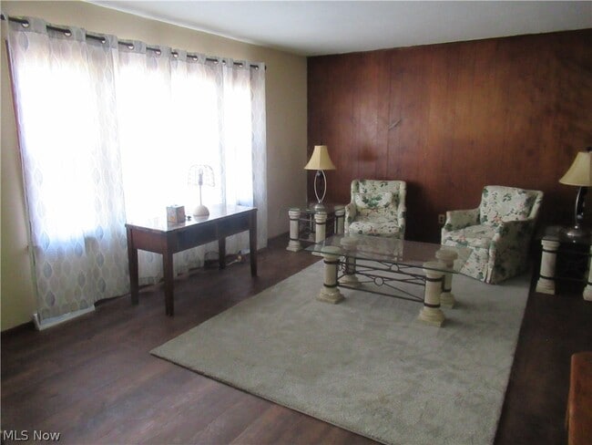 Photo - 7594 Southland Rd