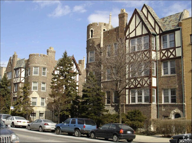 Photo - 5711-5721 N Kimball Ave