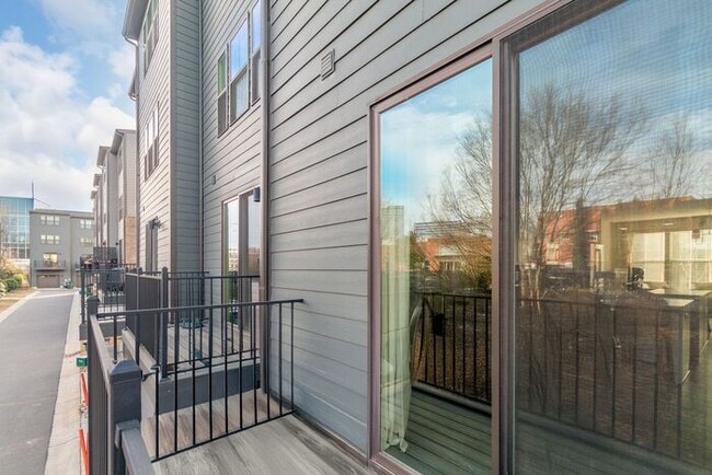 Photo - Stunning 3-Bedroom Townhouse in the Heart of South End!
