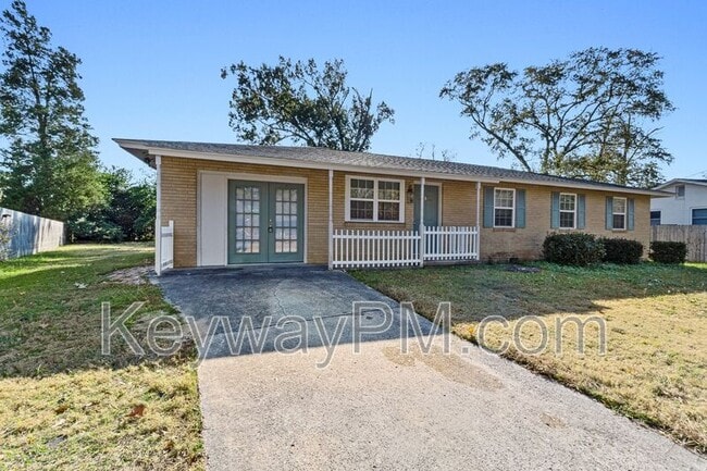 Photo - 2021 Fernwood Cir