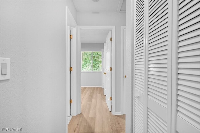 Building Photo - 4627 Bayshore Dr Unit I8