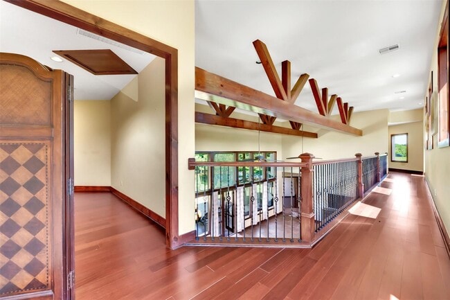 Building Photo - 18001 Mueschke Rd Rental