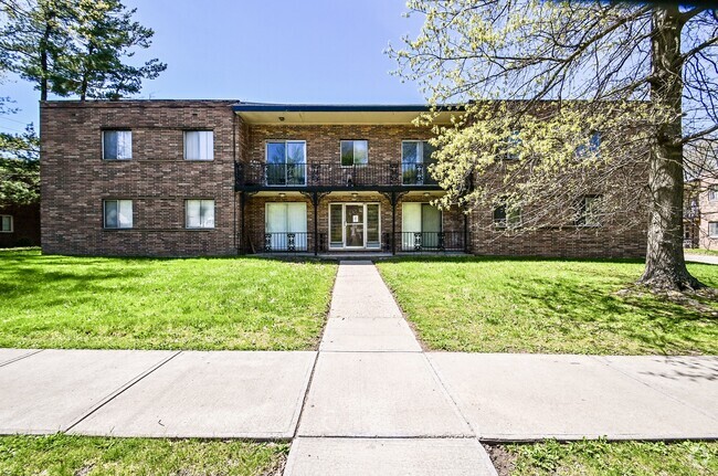 Building Photo - South Green Fields Rental