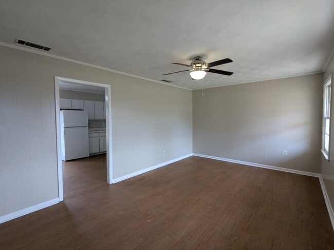 Photo - 904 Adams St