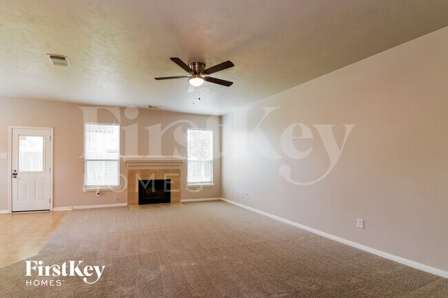 Photo - 10803 Goldfinch Rd