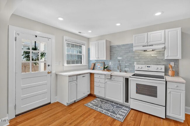 Photo - 1013 N Buchanan Blvd Unit A