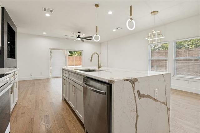 Photo - 3728 Mt Ranier St