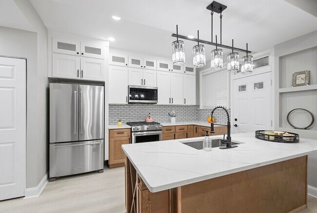 Photo - 1809 W Armitage Ave