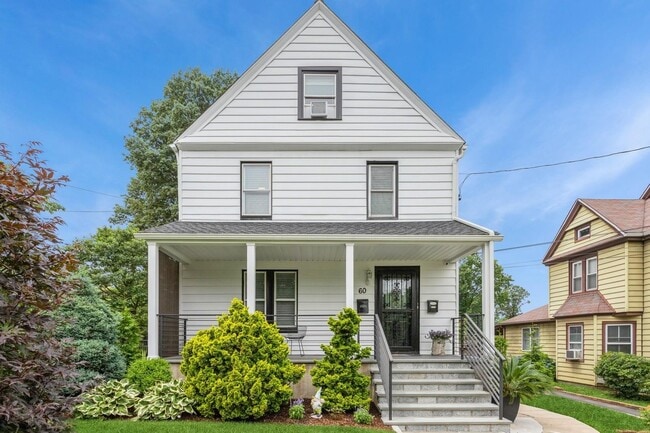 Building Photo - 60 Rockdale Ave Rental