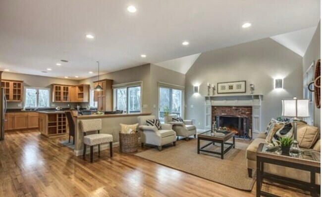 Photo - 48 Homsy Ln
