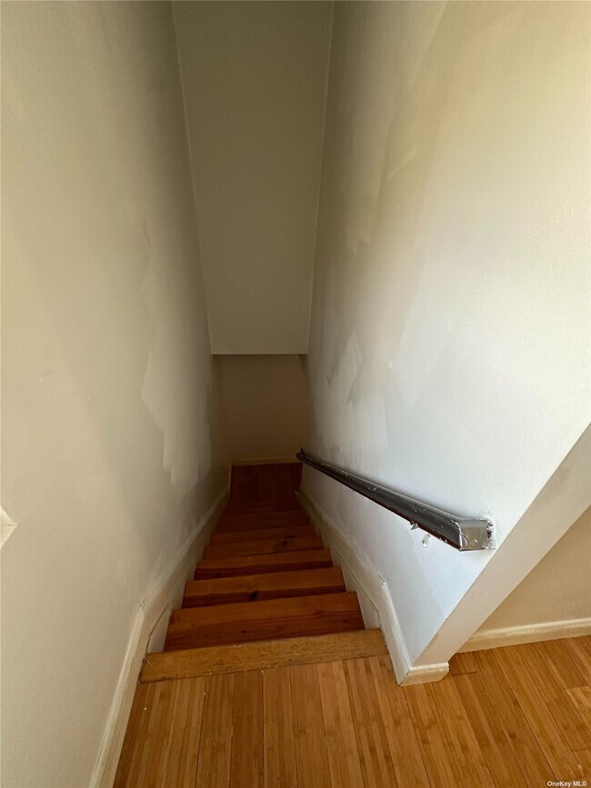 Photo - 120-02 153rd St