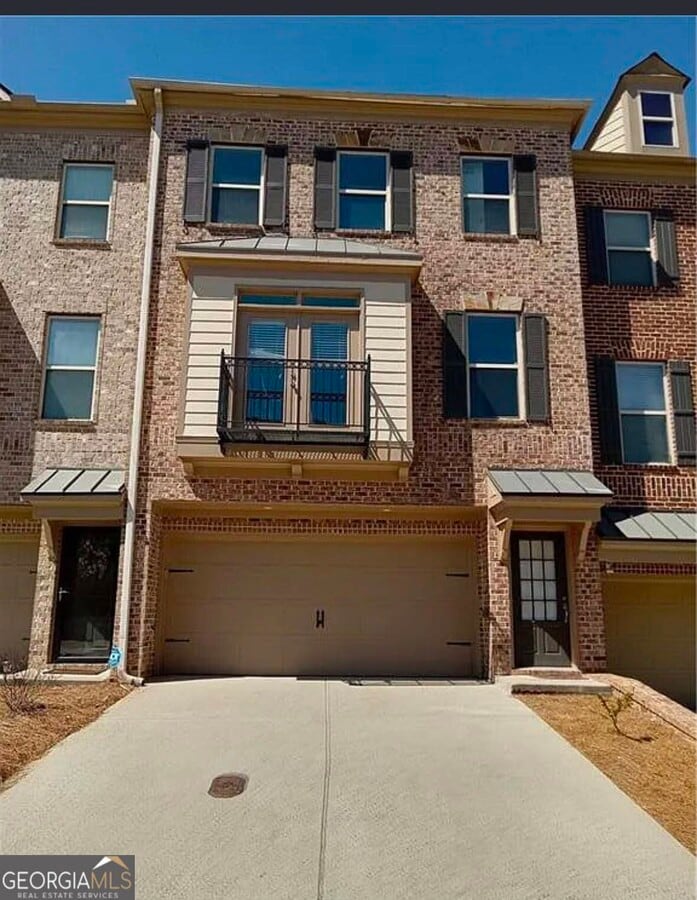 Photo - 260 Grove Ln