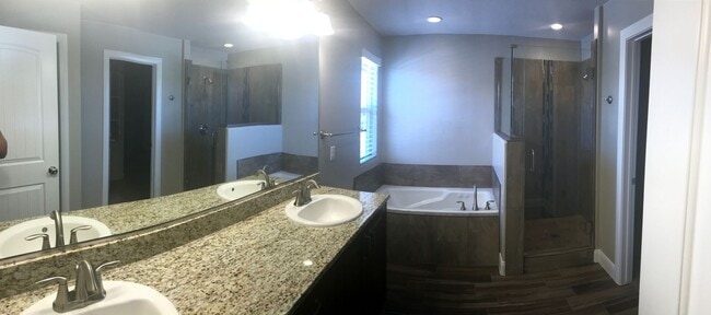 Photo - 3 Bedroom 2.5 Bathroom Townhome in Santa Clara!