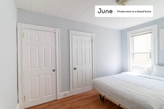 Photo - Room in Shared 3 bed/1 bath home Unit B