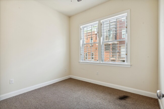 Photo - 1714 Fontain St Unit A