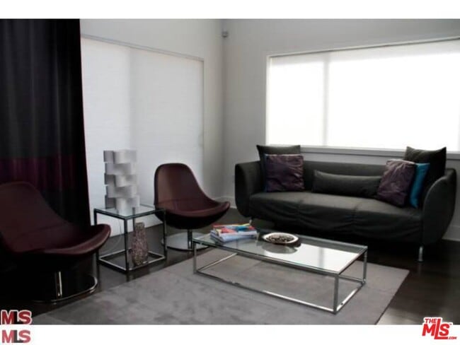 Photo - 1700 Sawtelle Blvd Unidad PH16