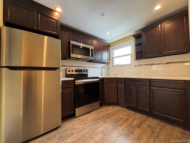 Photo - 45 Waterstone Rd Unit 2