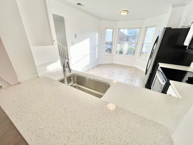 Photo - 320 Fairfax Terrace