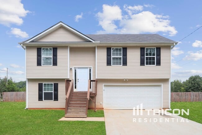 Building Photo - 111 Elder Dr SE Rental