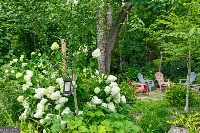 Photo - 1232 Bernadette Ln NE