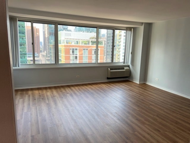 Photo - 211 E Ohio St Unit 2113