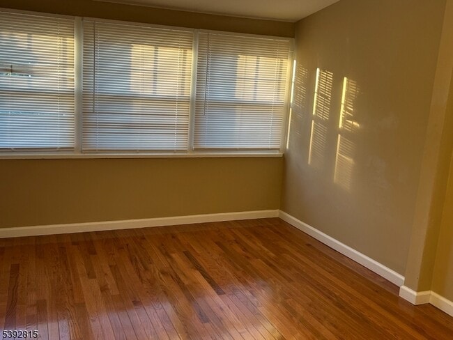 Photo - 164 Hiawatha Blvd