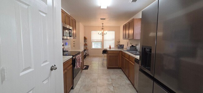 Photo - Northeast San Antonio 5-Bedroom off Judson...