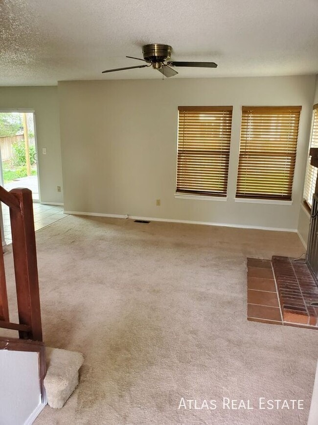 Photo - 11513 Wray Ct
