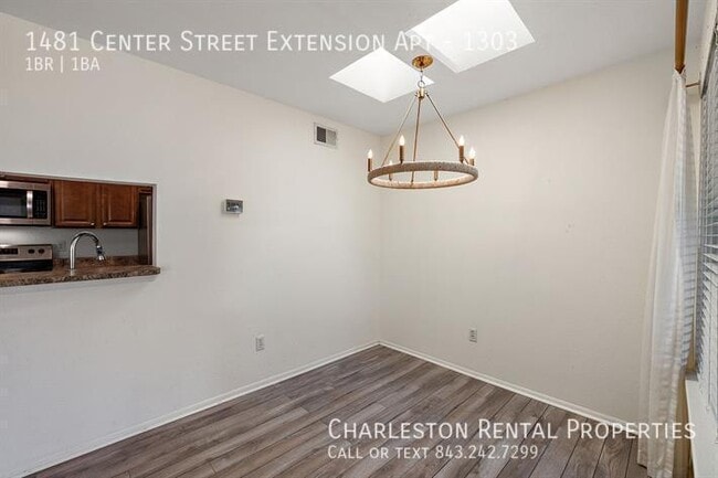 Photo - 1481 Center Street Ext