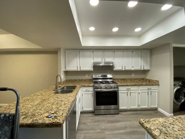 Photo - 2333 W Garden Dr Unit 2333