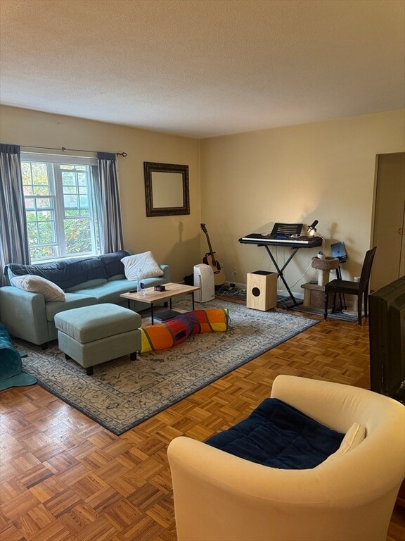 Photo - 117 Lake Shore Rd Unidad #1