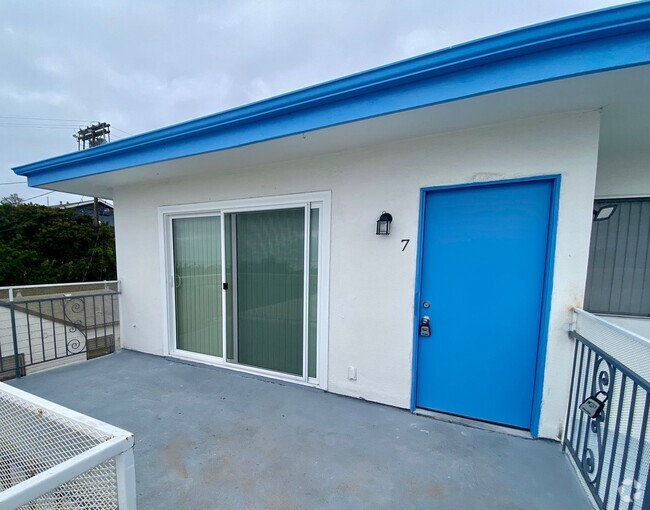 Building Photo - 707 W 30th St Unit 7 Rental