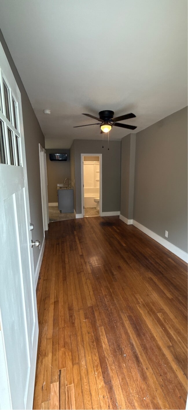 407 Cedar St