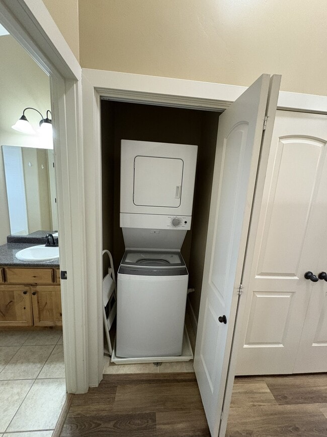 1165 N 220 W Unit 145