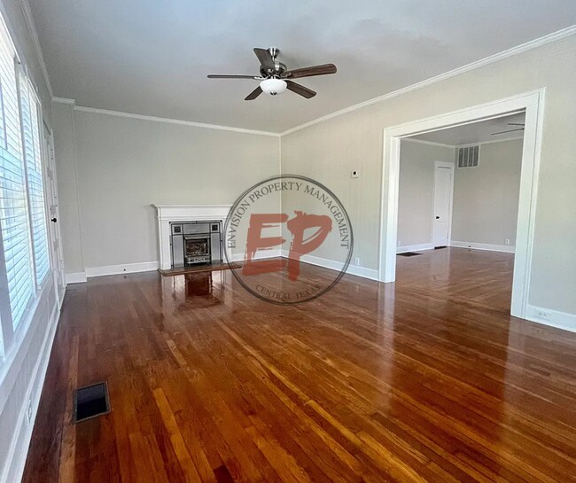 Photo - 2009 Washington Ave