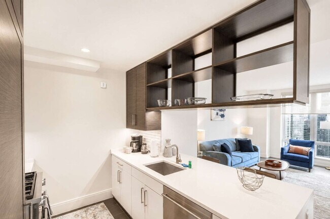 Photo - 555 10th Ave Unidad SI FL50-ID1504766P