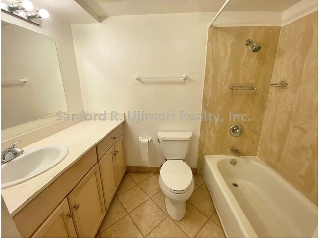 Photo - pii725 Unit 1