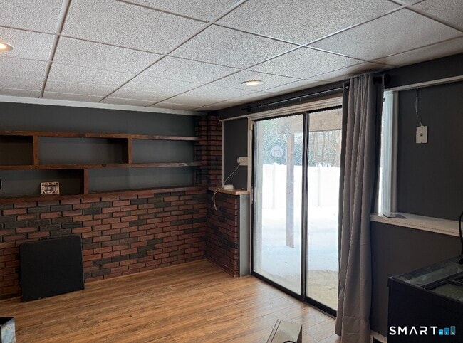 Photo - 143 Maple Ave