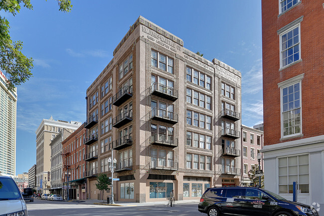 Building Photo - 441 Gravier St Unit 1 Rental