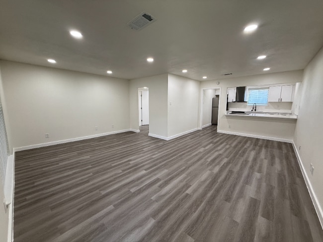 Photo - 5221 Bonita Ave Unidad 207