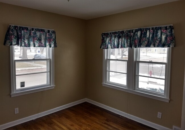 Photo - 1749 N D St