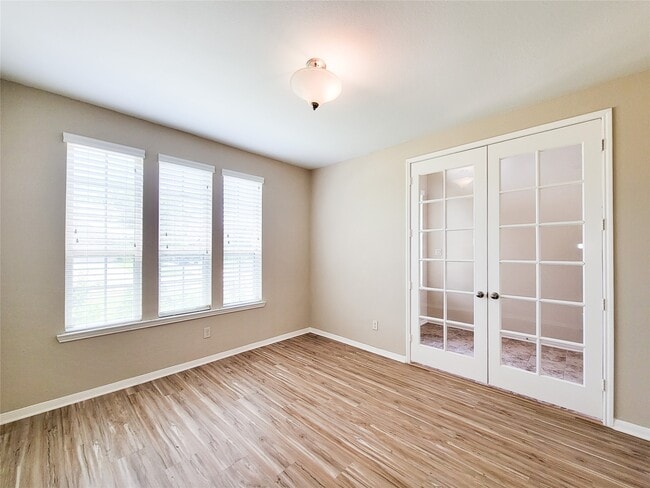 Photo - 2611 Yaletzi Ln