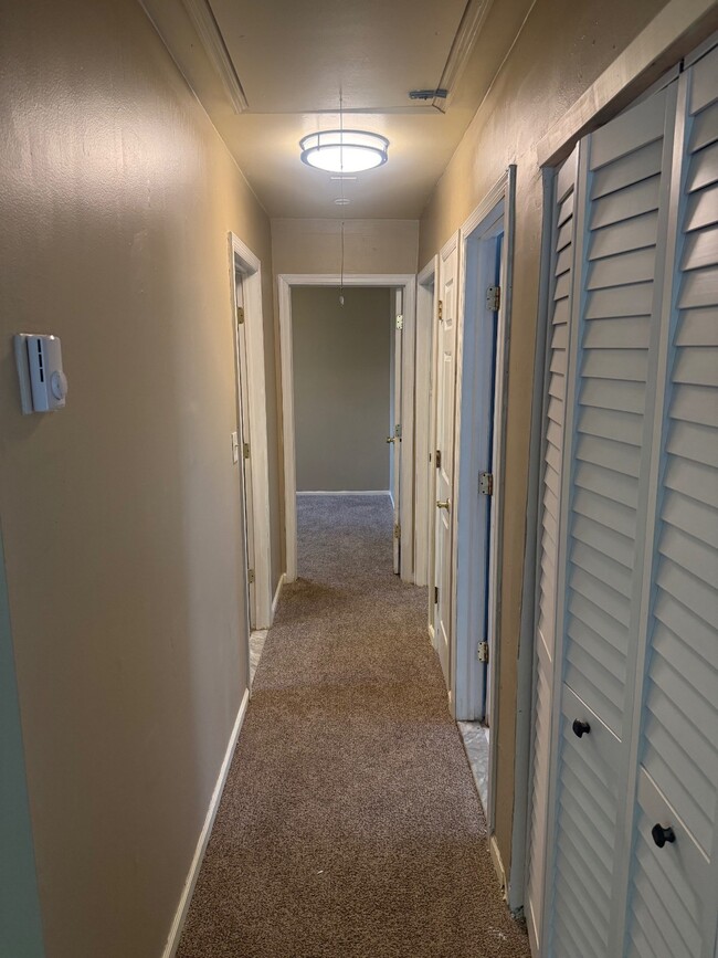 40 Fairview Dr