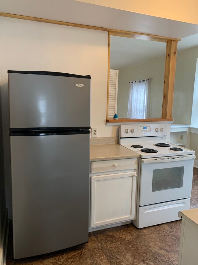 Photo - 329 W Claflin Ave Unit 329