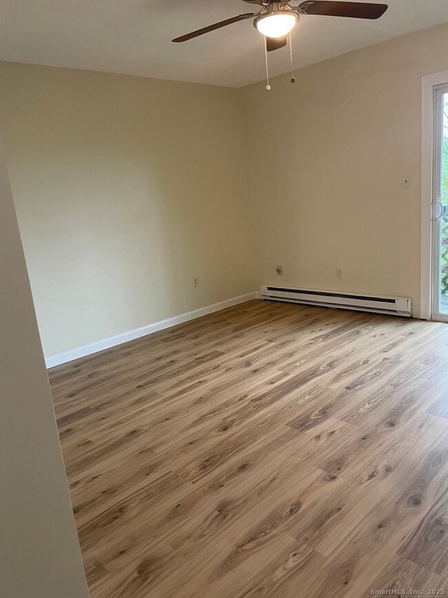 Photo - 68 W Main St