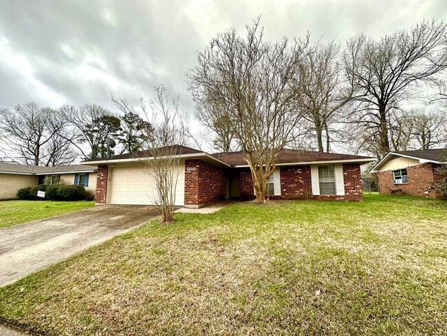 3BR 2BA House in South River Oaks - 3BR 2BA House in South River Oaks