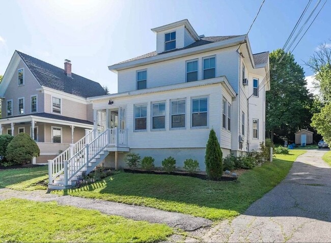 Building Photo - 192 Willard Ave Unit B
