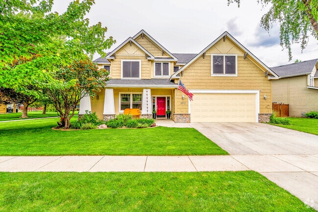 Building Photo - Beautiful Craftsman Style Home