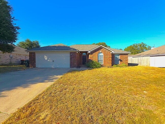 Photo - 3323 Mugsy Dr